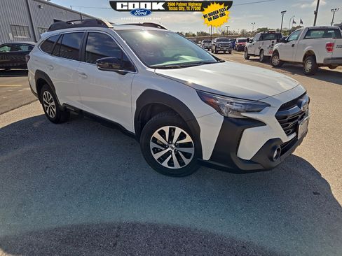 Used 2024 Subaru Outback Premium w/ Popular Package #1A image 11