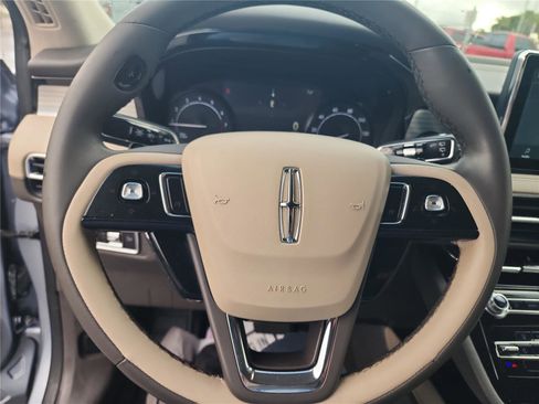 Used 2022 Lincoln Corsair FWD image 29