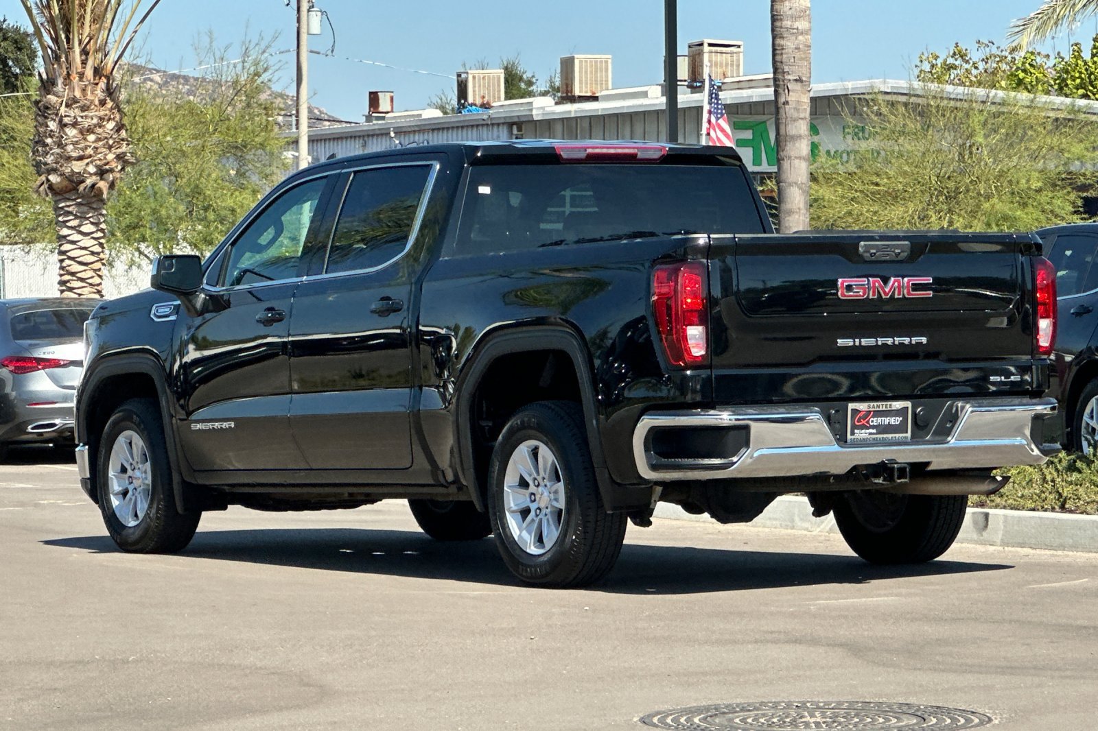 Used 2024 GMC Sierra 1500 SLE RWD image 6