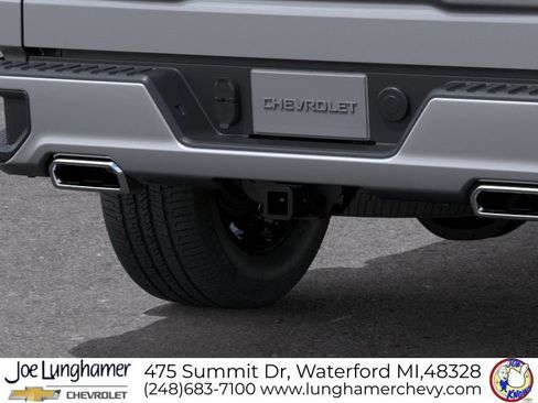 New 2026 Chevrolet Silverado 1500 RST w/ Dark Appearance Package AWD/4WD image 16
