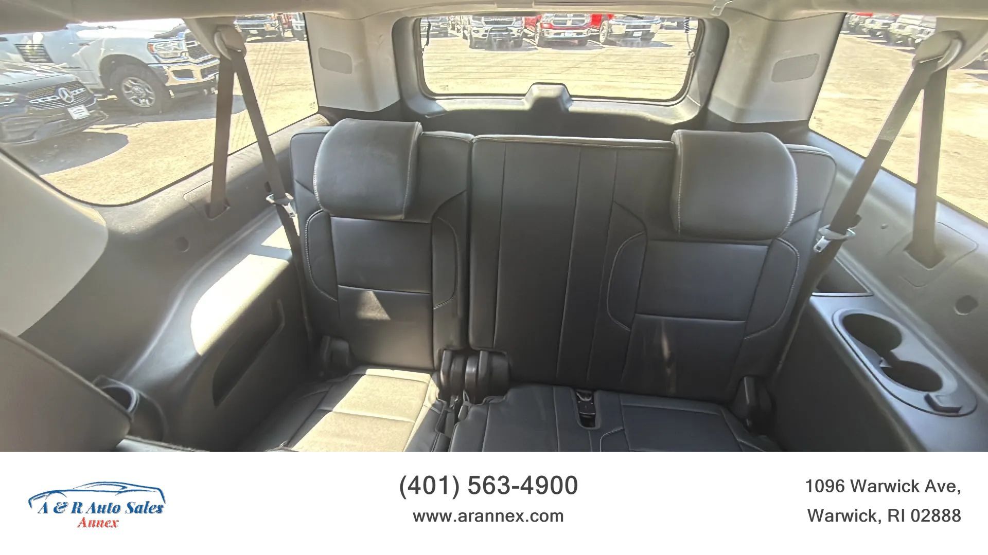 Used 2018 Chevrolet Suburban LT AWD/4WD image 24