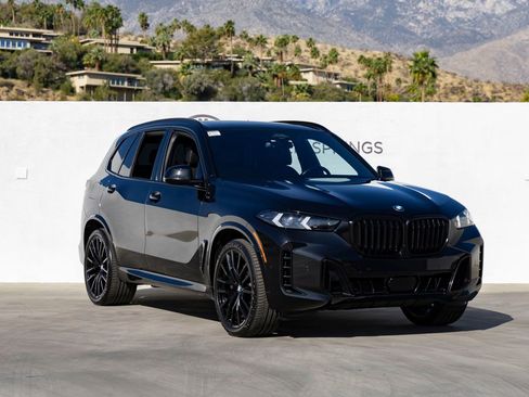 Certified 2024 BMW X5 sDrive40i w/ M Sport Package image 2