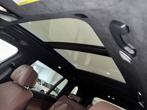 New 2026 BMW X7 M60i image 23