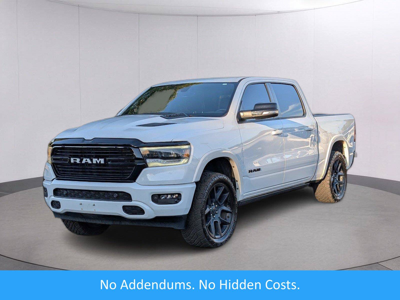 Used 2021 RAM 1500 Laramie AWD/4WD image 1