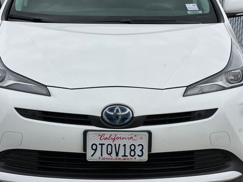 Used 2022 Toyota Prius LE FWD image 15