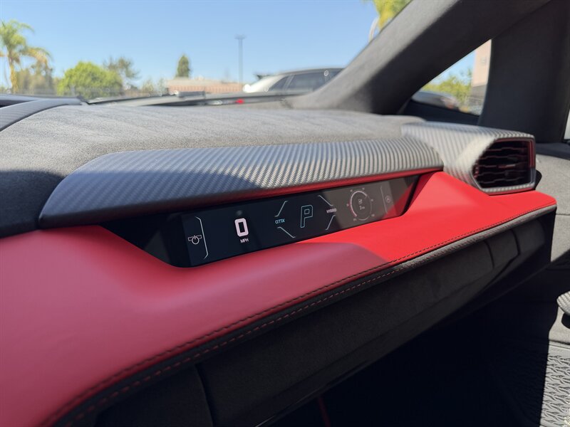 Used 2026 Lamborghini Revuelto AWD/4WD image 18