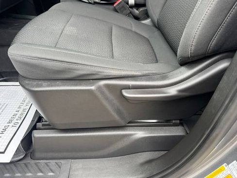 Used 2020 Chevrolet Silverado 1500 Custom w/ Custom Value Package AWD/4WD image 10