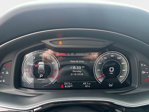 Used 2025 Audi Q7 2.0T Premium image 25