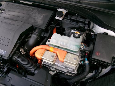 Used 2018 Hyundai Ioniq Blue image 52