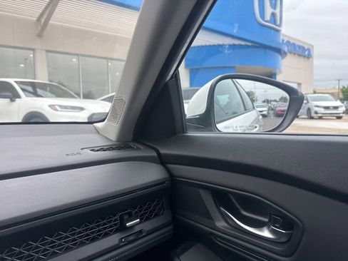 Used 2023 Honda Accord EX image 20
