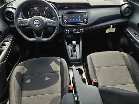 New 2025 Nissan Kicks S image 11