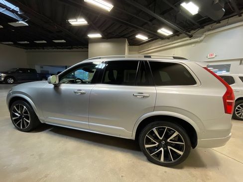 Used 2019 Volvo XC90 T6 Momentum w/ Advanced Package AWD/4WD image 3