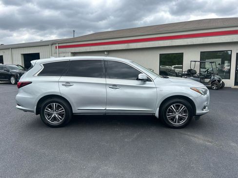 Used 2017 INFINITI QX60 Luxe AWD/4WD image 4