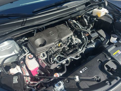 Used 2021 Toyota Sienna XLE image 10