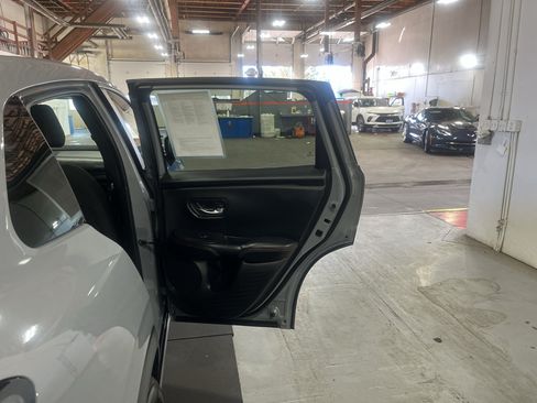 Used 2024 Honda HR-V Sport image 22