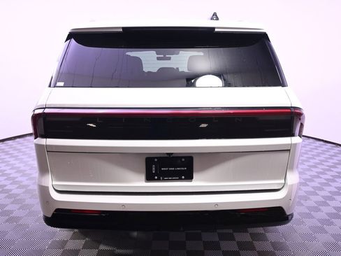 New 2026 Lincoln Navigator L Reserve AWD/4WD image 5