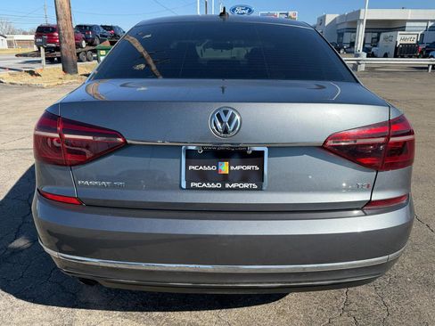 Used 2017 Volkswagen Passat 1.8T SE image 9