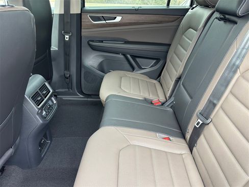 New 2026 Volkswagen Atlas SEL image 29