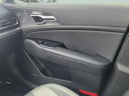 Used 2024 Kia Sportage SX FWD image 13