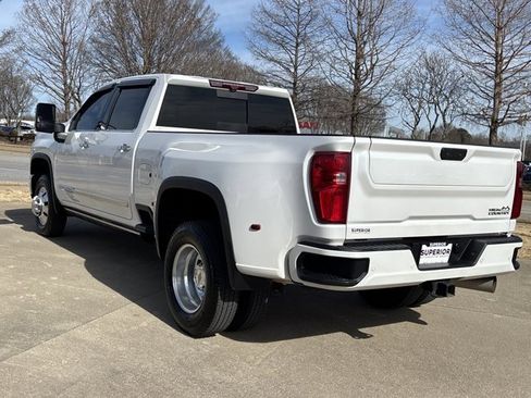 Used 2024 Chevrolet Silverado 3500 High Country w/ High Country Premium Package image 10