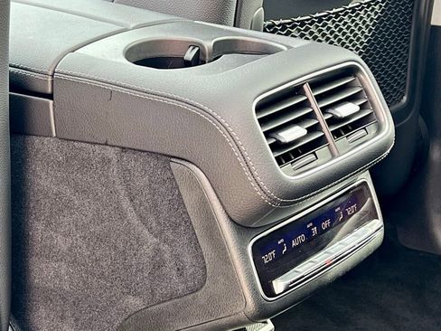 Certified 2026 Mercedes-Benz GLS 450 4MATIC image 38