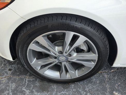 Used 2015 Mercedes-Benz C 300 Sedan image 37