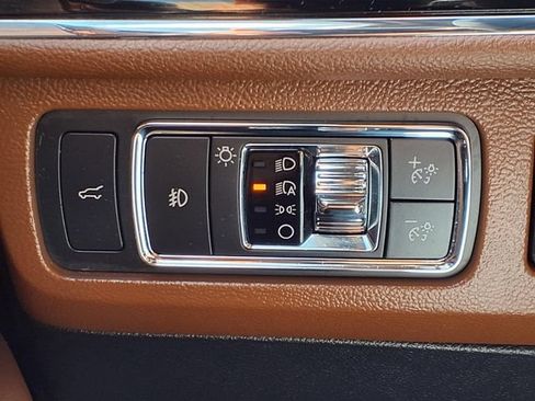 Certified 2022 Lincoln Navigator L Reserve RWD image 16