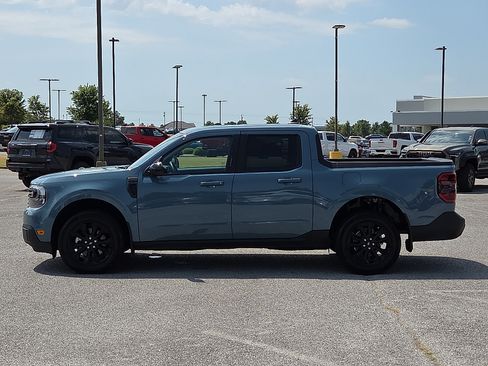 Used 2023 Ford Maverick Lariat w/ Lariat Luxury Package FWD image 3