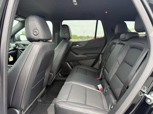 New 2026 Chevrolet Equinox LT w/ Convenience Package II FWD image 5