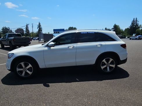 Used 2020 Mercedes-Benz GLC 300 4MATIC image 3