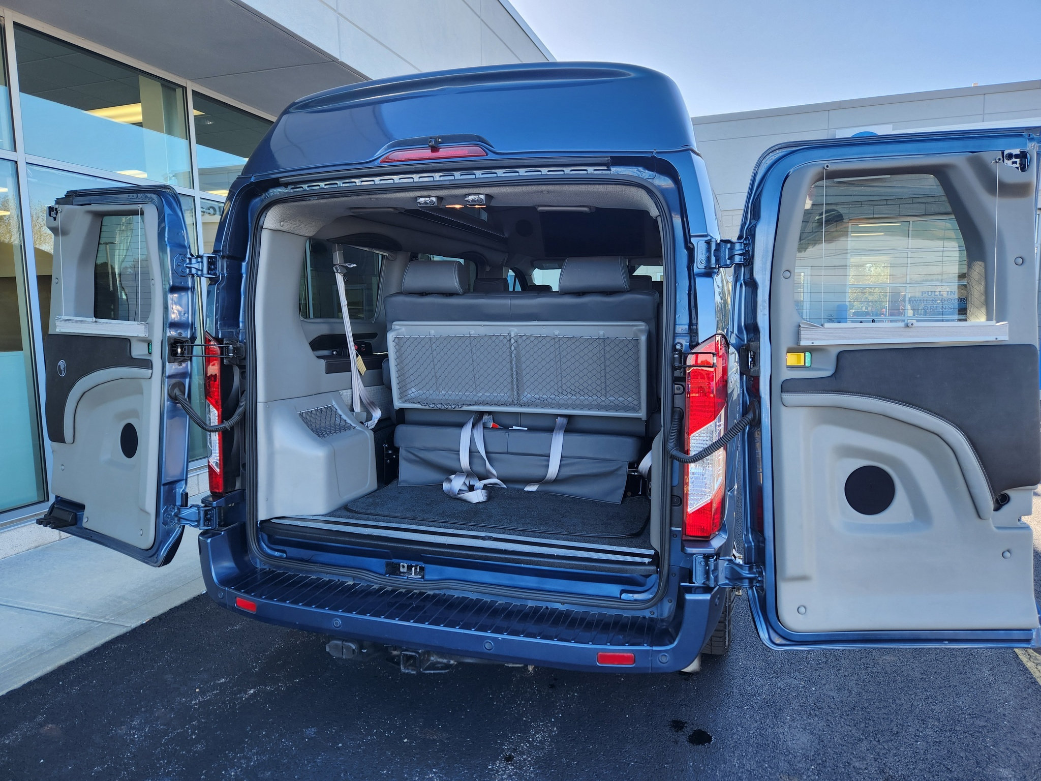 Used 2023 Ford Transit 150 Low Roof AWD image 28