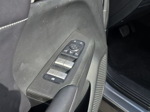 Used 2024 Mitsubishi Outlander SE Black Edition FWD image 18