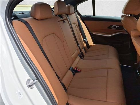 Used 2024 BMW 330i Sedan w/ Convenience Package RWD image 20