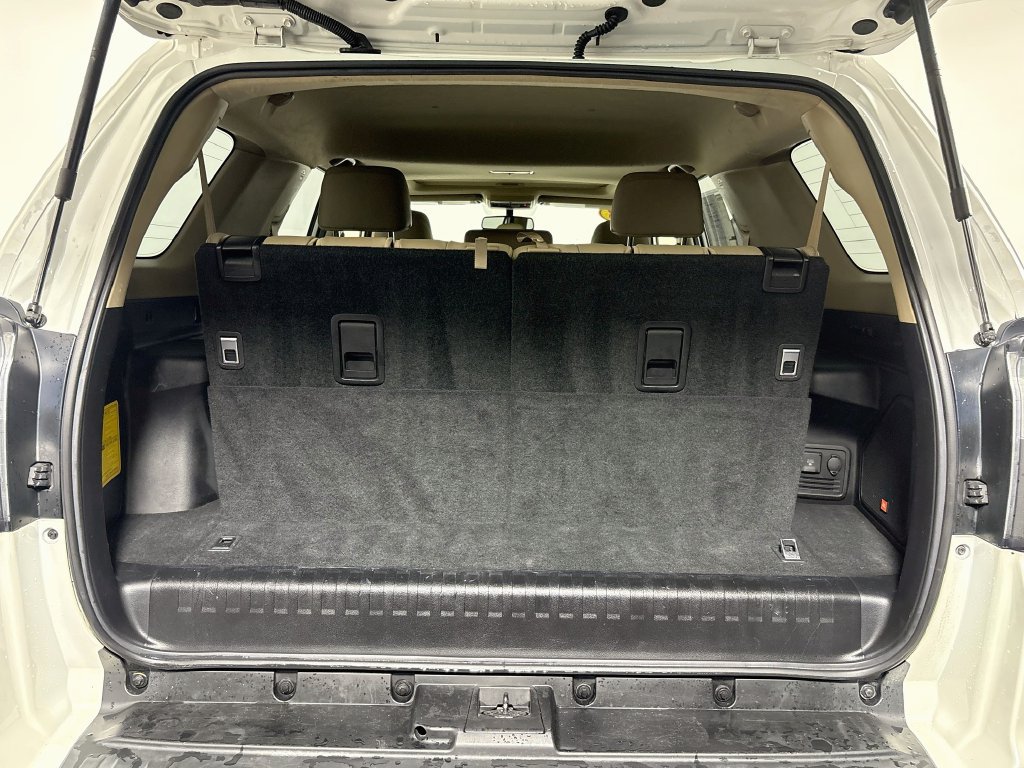 Used 2018 Toyota 4Runner Limited AWD/4WD image 30