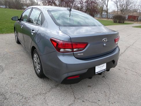 Used 2020 Kia Rio S image 4