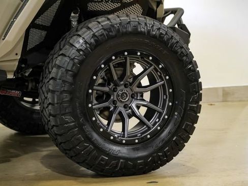 Used 2025 Jeep Gladiator Rubicon w/ Safety Group image 29