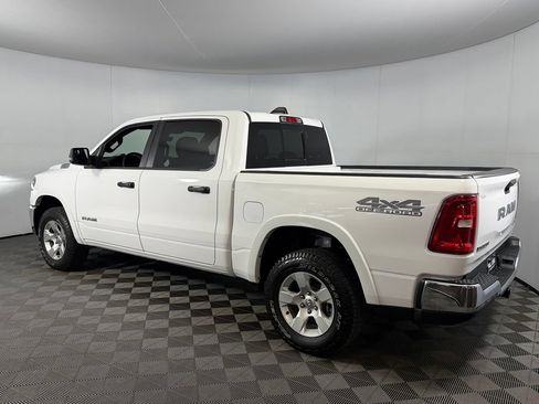 Used 2025 RAM 1500 Big Horn AWD/4WD image 9