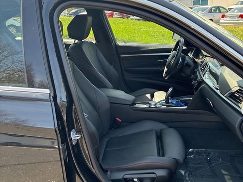 Used 2017 BMW 330e image 6