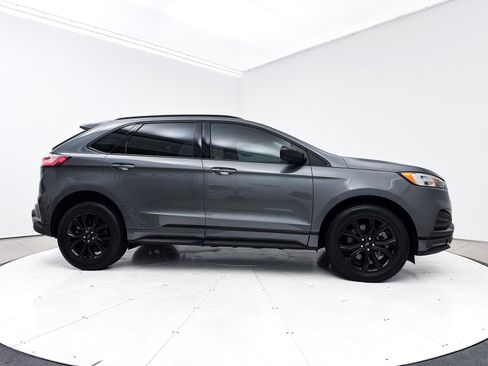 Used 2023 Ford Edge SE w/ Black Appearance Package image 34