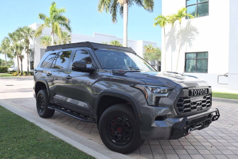 Used 2025 Toyota Sequoia TRD Pro AWD/4WD image 1