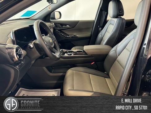Used 2026 Chevrolet Equinox LT w/ Convenience Package II AWD/4WD image 9