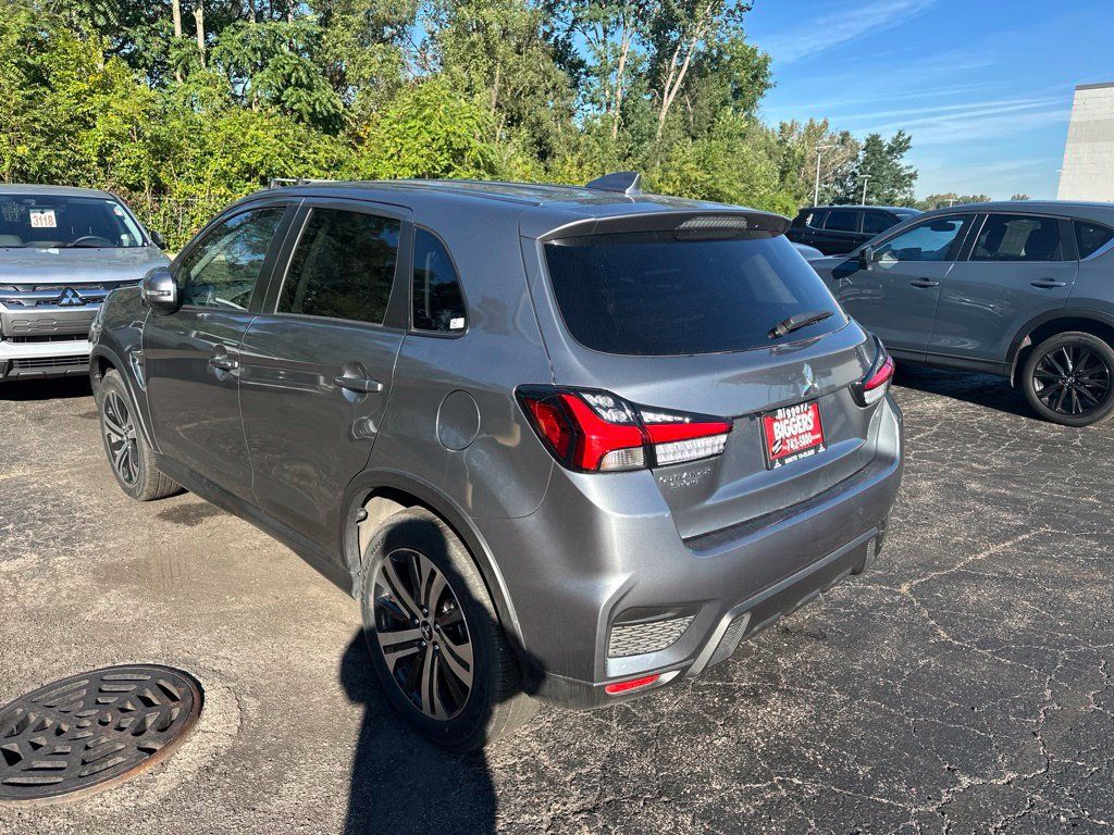 Used 2026 Mitsubishi Outlander Sport SE AWD/4WD image 6