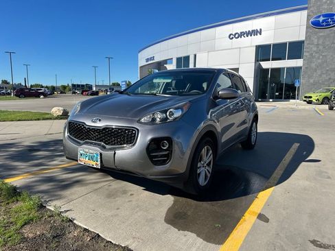 Used 2018 Kia Sportage LX AWD/4WD image 3