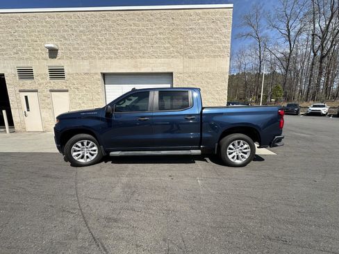 Used 2021 Chevrolet Silverado 1500 Custom w/ Safety Confidence Package image 9