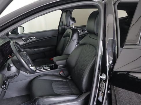 Used 2023 Kia Sportage X-Pro AWD/4WD image 8