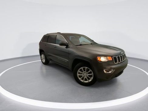 Used 2021 Jeep Grand Cherokee Laredo AWD/4WD image 6