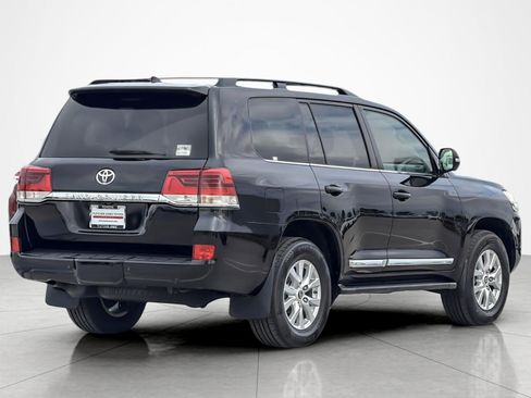 Certified 2018 Toyota Land Cruiser image 5