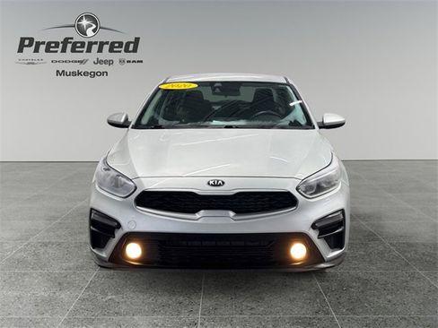 Used 2020 Kia Forte LXS image 11