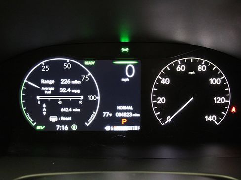 Used 2025 Honda CR-V Sport Touring image 12