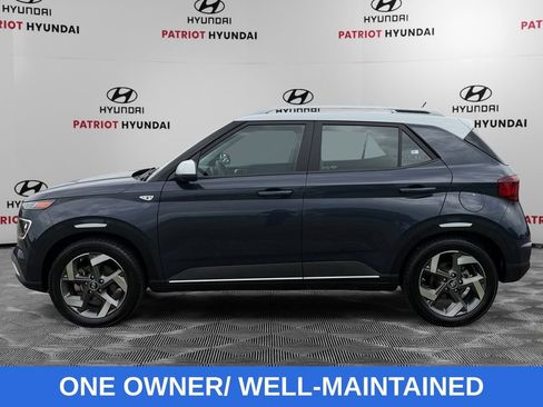Used 2023 Hyundai Venue Limited FWD image 6